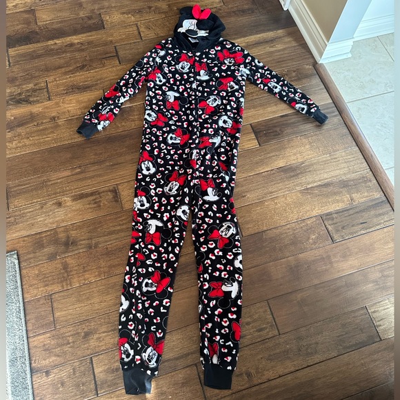 Minnie Mouse Fuzzy Onesie - Picture 1 of 10